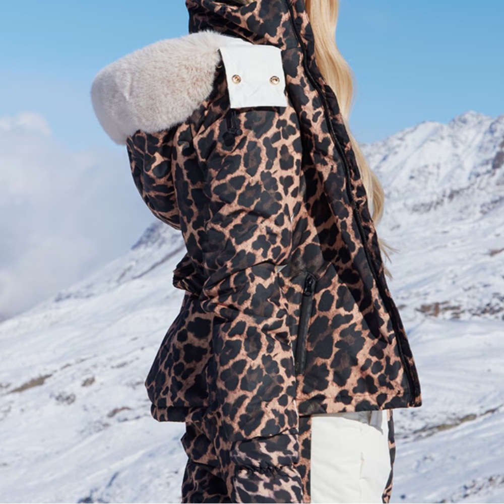 Prettylittlething leopard/cheetah ski jacket
